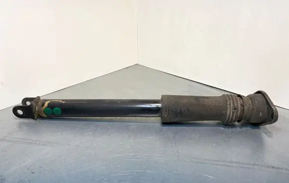 KIA Sportage Rear shock absorber/damper 553113U010