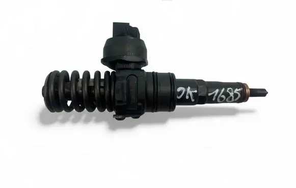 Volkswagen Caddy Fuel injector 038130073BN