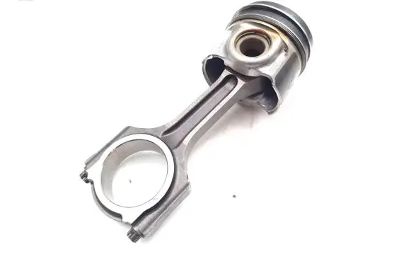 Ford Focus ST Piston with connecting rod YLF6