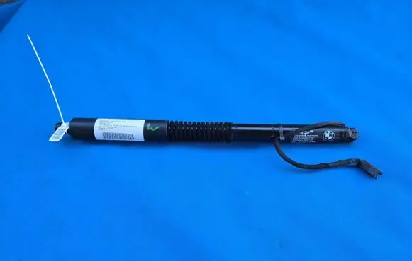 BMW X3 G01 Tailgate strut 7397322