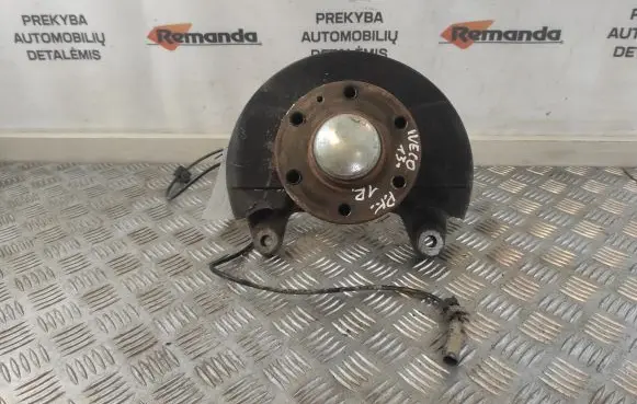 Iveco Daily 5th gen Front wheel hub