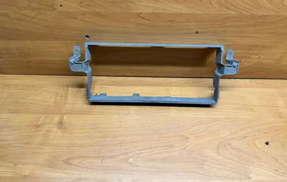 BMW 5 E39 Radio/GPS head unit trim 7044008 5145