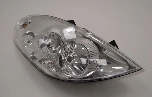 Renault Master III Headlight/headlamp 260100049R