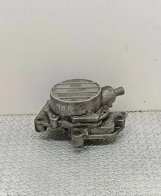 Seat Toledo II (1M) Vacuum pump 038145101B