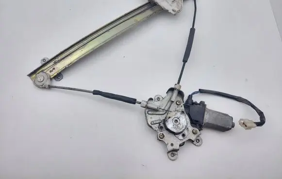Mitsubishi Colt Front door window regulator with motor