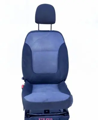 Renault Trafic III (X82) Front driver seat RT3E8810