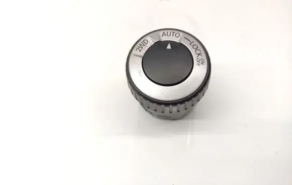 Nissan Qashqai Differential lock switch 