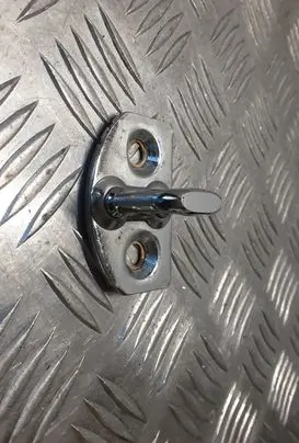 Renault Latitude (L70) Rear door lock loop/hook striker 