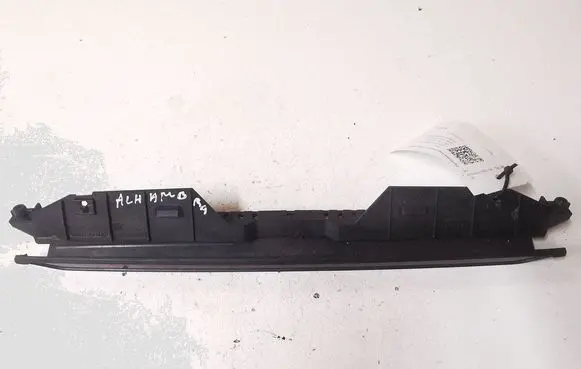 Seat Alhambra (Mk1) Third/center stoplight YM2113A613AB 7M3945097A 1J7945097C