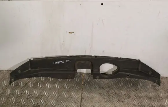 Hyundai Santa Fe Radiator trim 863532B000