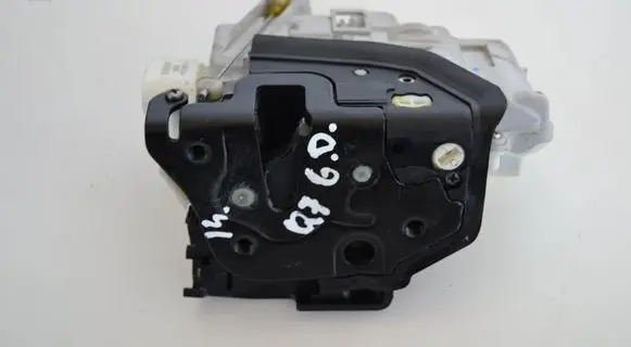 Audi Q7 4L Rear door lock JA63C4839016C