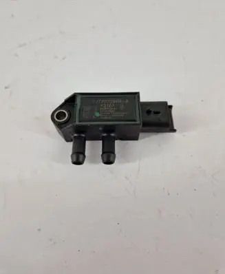 Nissan X-Trail T32 Oil pressure sensor 227707094R