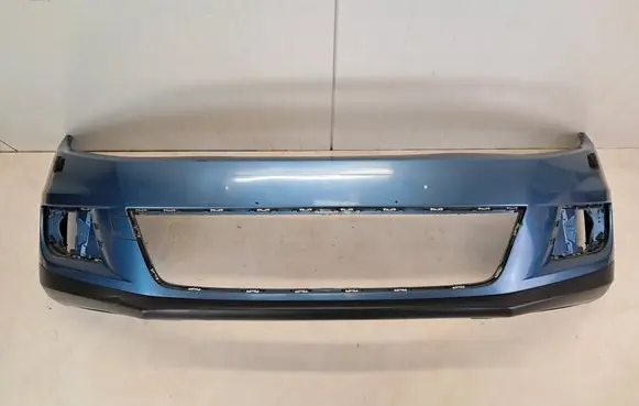 Volkswagen Tiguan Front bumper 5N0807221K Z2621