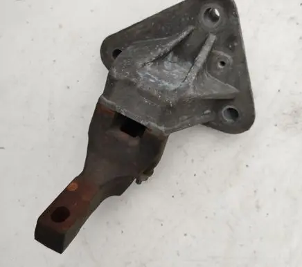 Citroen C6 Engine mounting bracket 5U3Q6A060AA