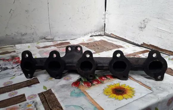 Citroen C4 I Exhaust manifold