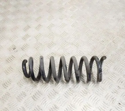 Mercedes-Benz C W205 Rear coil spring