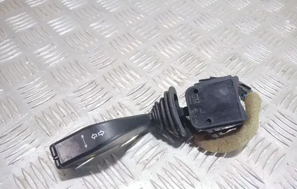 Opel Zafira A Indicator stalk 90560990 90560991