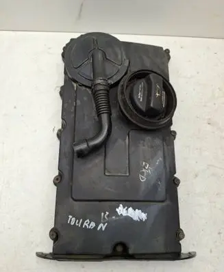 Volkswagen Touran I Rocker cam cover 03G103475L
