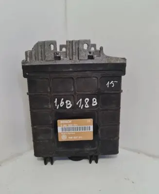 Volkswagen Golf III Engine control unit/module 1H0907311 0261200701