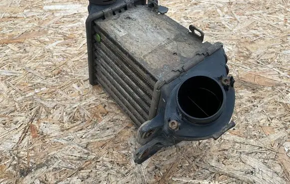 Volkswagen Golf III Intercooler radiator