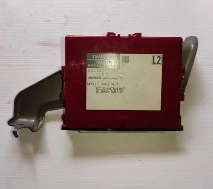 Toyota Prius (XW30) Keyless (KESSY) go control unit/module 8999052331 2325006442 2842ATMLF107