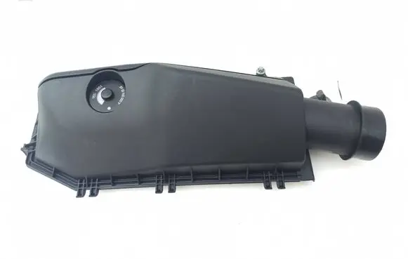 Mercedes-Benz C W203 Air filter box cover A0000945568