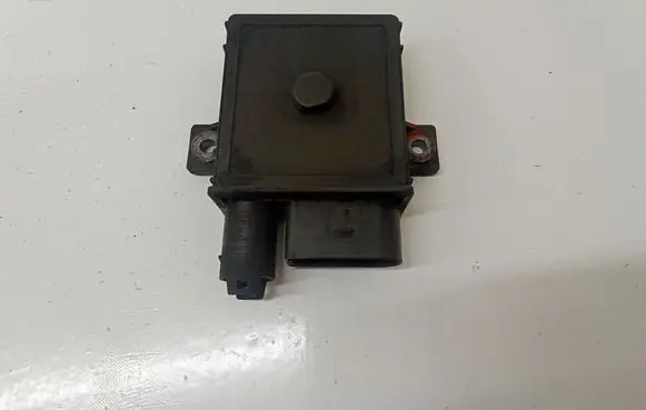 Mercedes-Benz ML W164 Glow plug pre-heat relay A6421532079