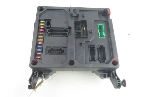Seat Alhambra (Mk1) Central body control module S108151001