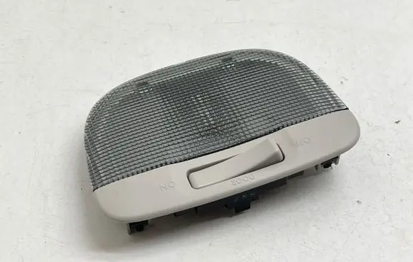 Subaru Crosstrek III Rear seat light VC12101