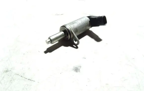 Audi A4 S4 B8 8K Camshaft position sensor 06H103697A