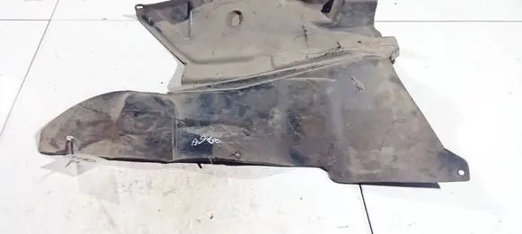 Chrysler PT Cruiser Engine splash shield/under tray 04724804ab 50033