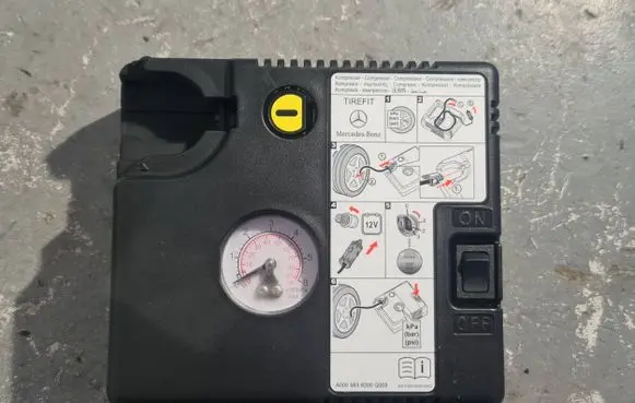 Mercedes-Benz GLC X253 C253 Tire air pump compressor A0005838200 A2135843500