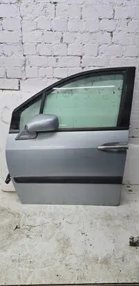Peugeot 807 Front door