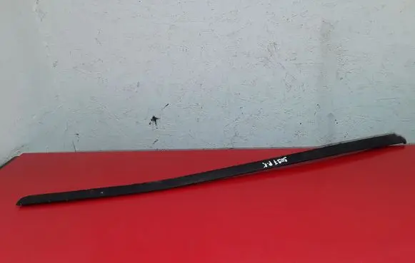 Seat Exeo (3R) Windshield trim 8E0854327E
