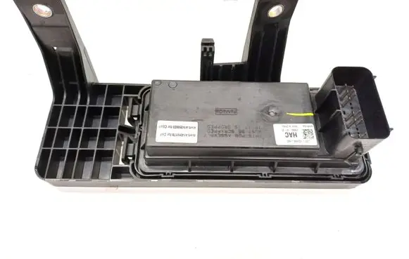Ford Mach-E I Comfort/convenience module LJ8T-14D068-HAC
