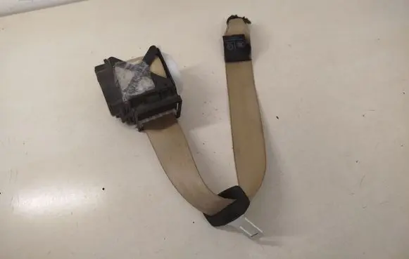 Rear seatbelt