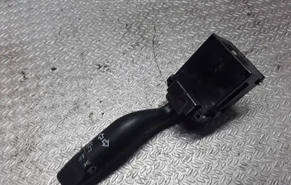 Honda HR-V Indicator stalk M18620
