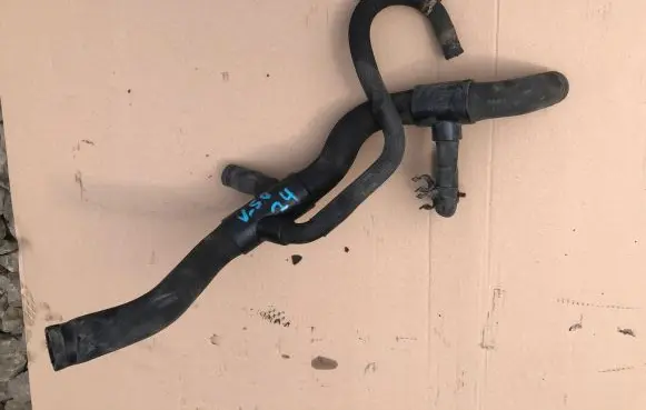 Volvo S40 Engine coolant pipe/hose 30723082