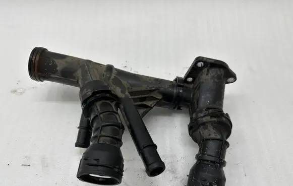 Audi A3 S3 8V Engine coolant pipe/hose 04L121026F