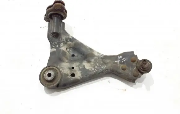 Mercedes-Benz Vito Viano W447 Front lower control arm/wishbone A4473301507