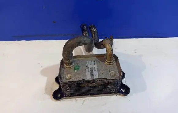 Volvo XC90 Engine oil radiator 31201912