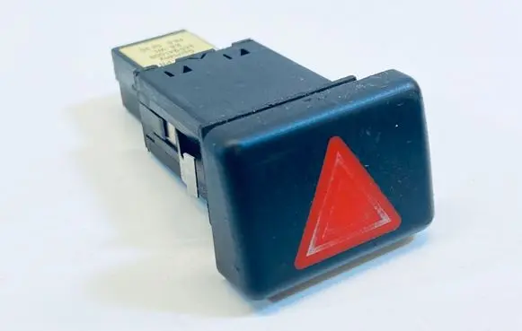 Audi A4 S4 B7 8E 8H Hazard light switch 8E0941509