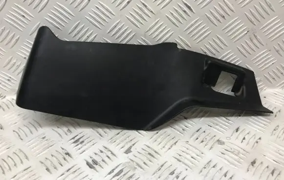 Ford Galaxy Rear/tail light trim molding 6M2113N552AD