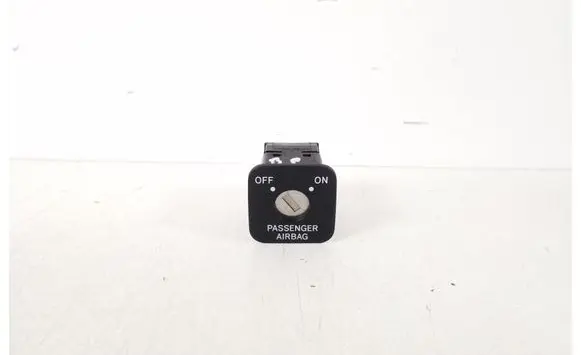 Toyota Urban Cruiser (XP110) Passenger airbag on/off switch 69065-52020