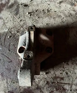 Volvo XC70 Driveshaft support bearing bracket 30787842 D981AC