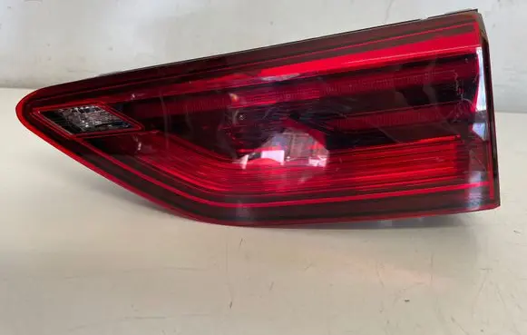 Volkswagen Golf VIII Tailgate rear/tail lights 5H0945094C 81980201