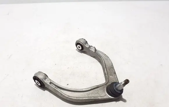 Volvo XC60 Front lower control arm/wishbone 32395243