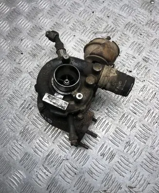 Volkswagen Sharan Turbo 028145702P