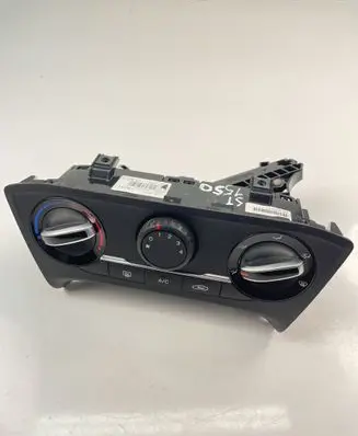 Hyundai i20 (GB IB) Interior fan control switch 97250C8011