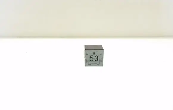 Volkswagen Transporter - Caravelle T5 Other relay 141951253B